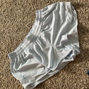 Lululemon hotty hot shorts 2.5
